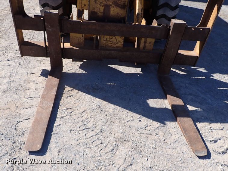 image for item JO9642 1980 John Deere 444  wheel loader