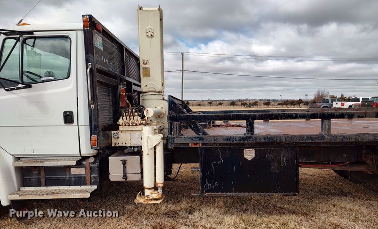 image for item JO9694 1995 Freightliner FL70  crane truck