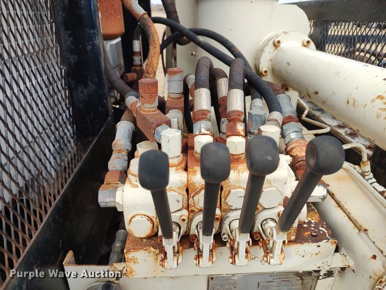 image for item JO9694 1995 Freightliner FL70  crane truck