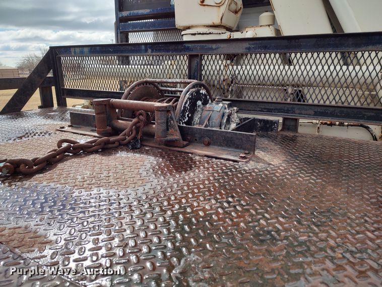 image for item JO9694 1995 Freightliner FL70  crane truck