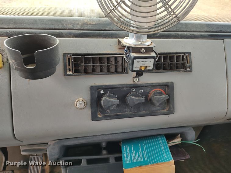 image for item JO9694 1995 Freightliner FL70  crane truck