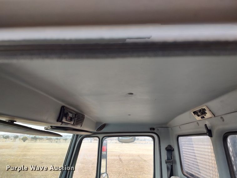 image for item JO9694 1995 Freightliner FL70  crane truck