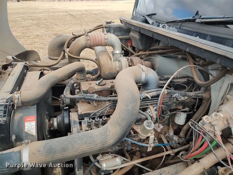 image for item JO9694 1995 Freightliner FL70  crane truck