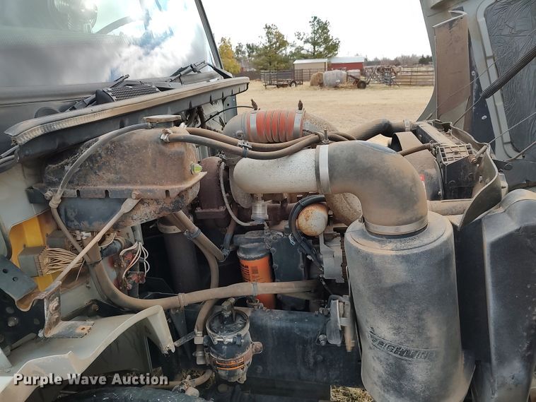 image for item JO9694 1995 Freightliner FL70  crane truck