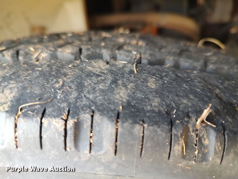 image for item JO9694 1995 Freightliner FL70  crane truck