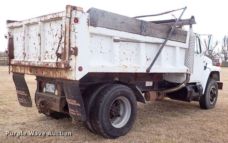 image for item JO9701 1987 International S1900  dump truck
