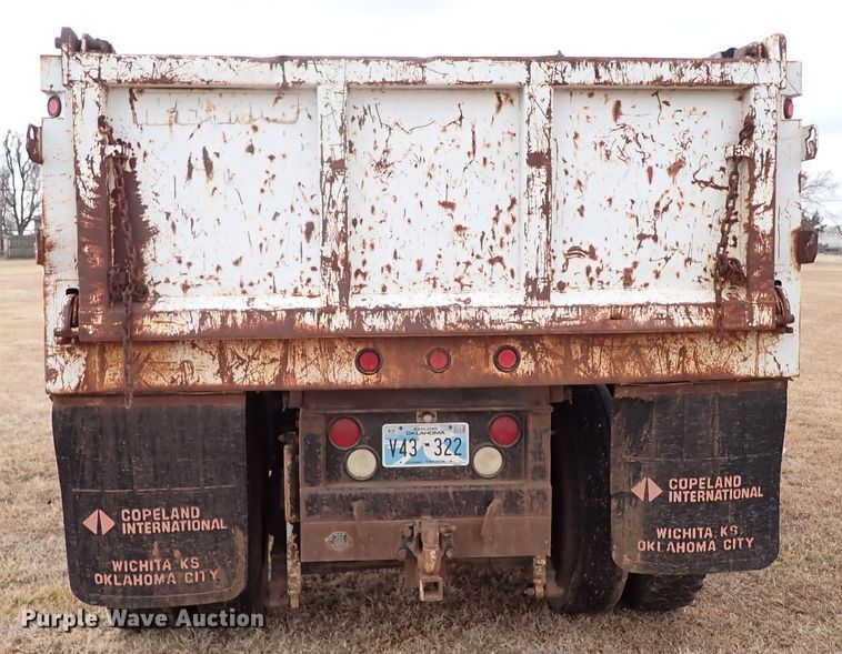 image for item JO9701 1987 International S1900  dump truck