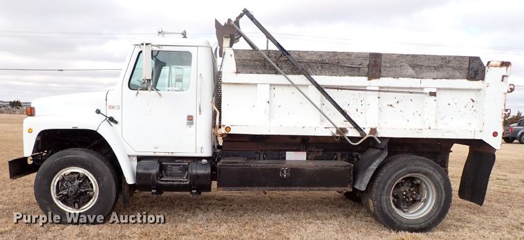 image for item JO9701 1987 International S1900  dump truck