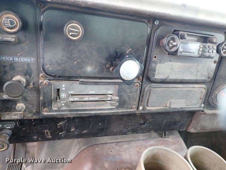 image for item JO9701 1987 International S1900  dump truck