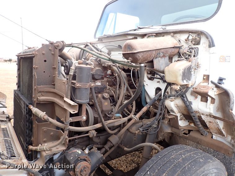 image for item JO9701 1987 International S1900  dump truck