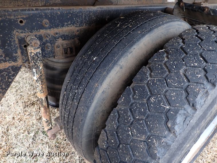 image for item JO9701 1987 International S1900  dump truck