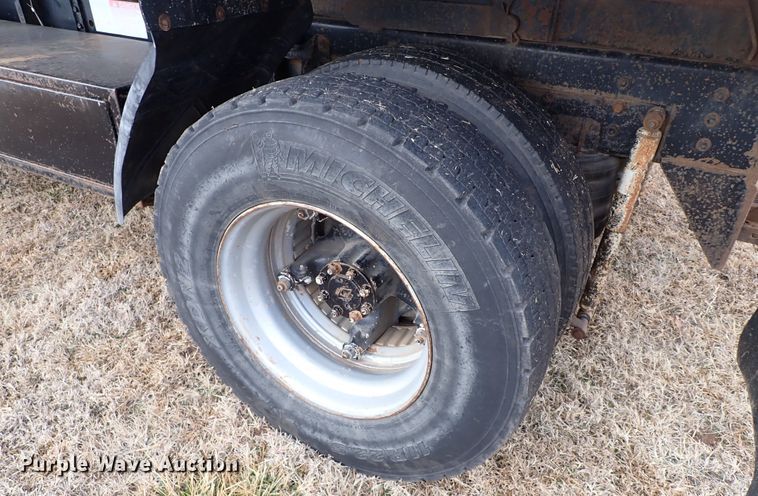 image for item JO9701 1987 International S1900  dump truck