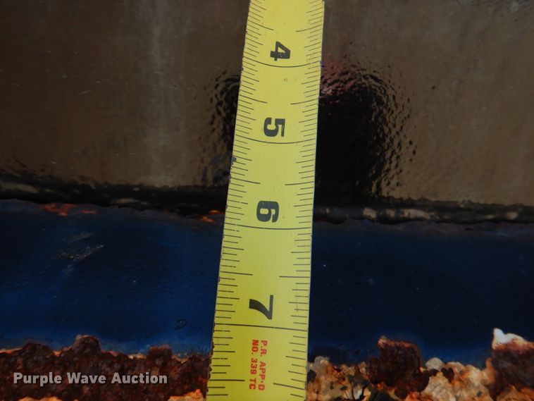 image for item JS9664 2005 International 7400  dump truck