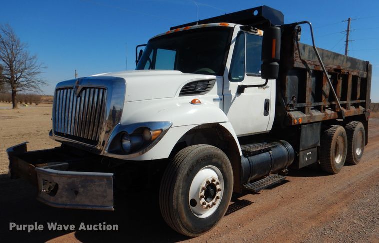 image for item JS9666 2009 International 7400  dump truck