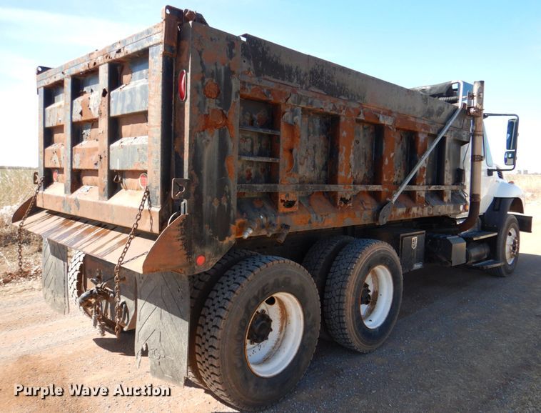 image for item JS9666 2009 International 7400  dump truck