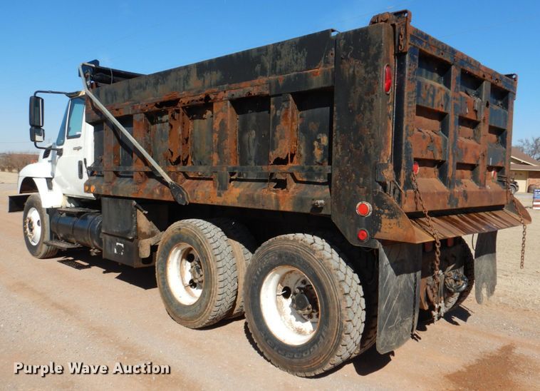 image for item JS9666 2009 International 7400  dump truck