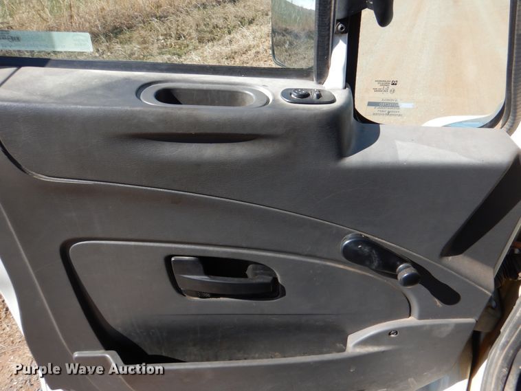 image for item JS9666 2009 International 7400  dump truck