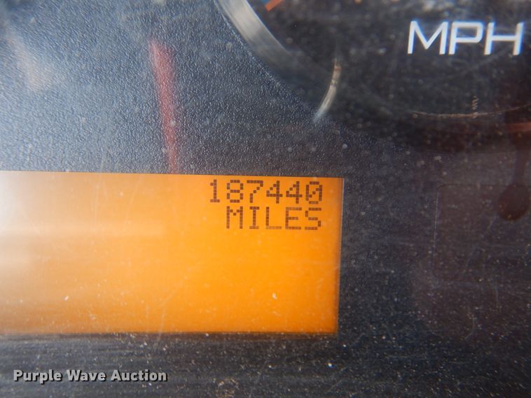 image for item JS9666 2009 International 7400  dump truck