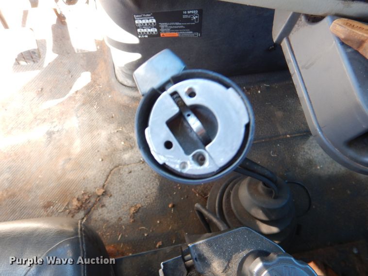 image for item JS9666 2009 International 7400  dump truck