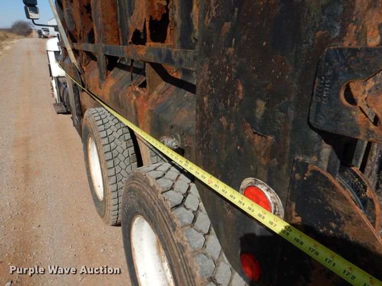 image for item JS9666 2009 International 7400  dump truck