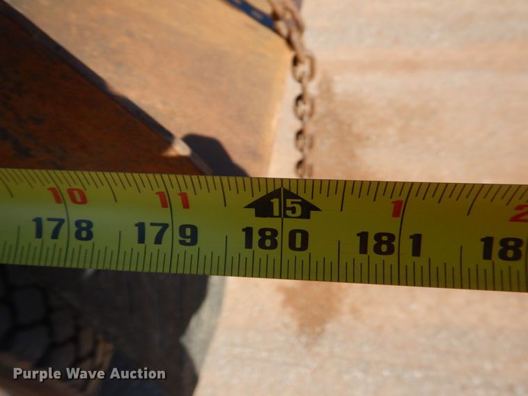 image for item JS9666 2009 International 7400  dump truck