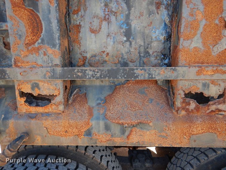 image for item JS9666 2009 International 7400  dump truck