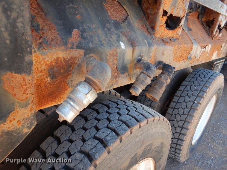 image for item JS9666 2009 International 7400  dump truck