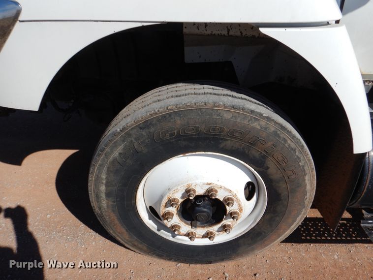 image for item JS9666 2009 International 7400  dump truck