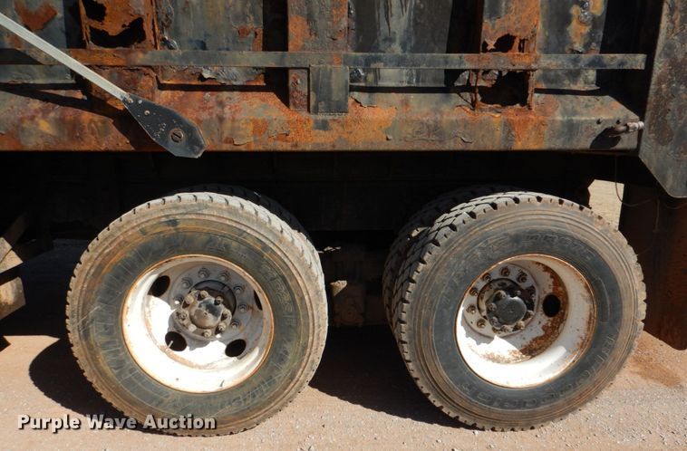 image for item JS9666 2009 International 7400  dump truck