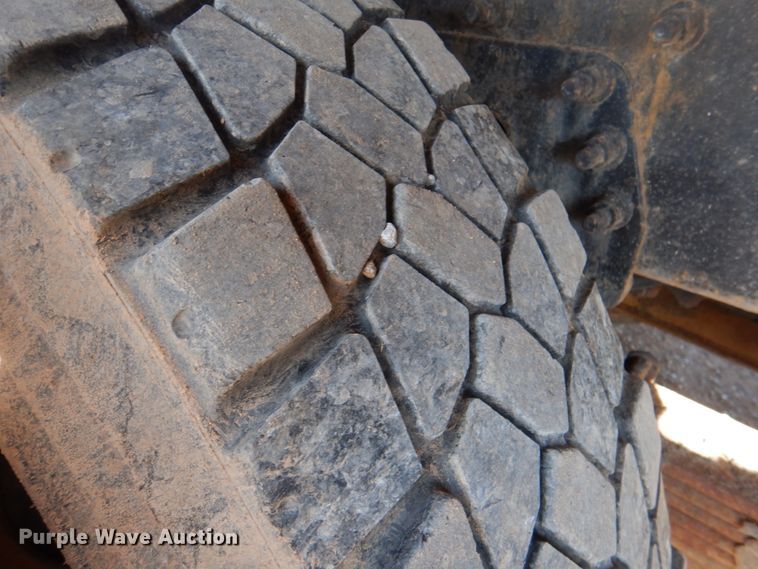 image for item JS9666 2009 International 7400  dump truck