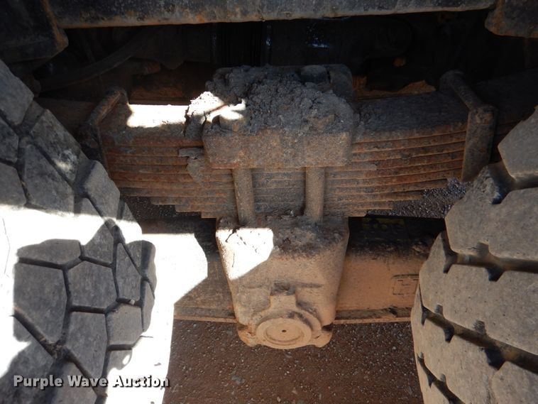 image for item JS9666 2009 International 7400  dump truck