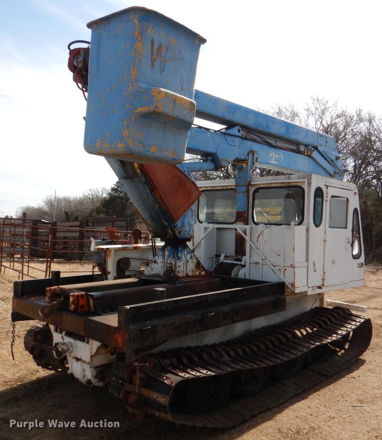 image for item JS9668 Flextrac Nodwell FN20  track carrier with bucket