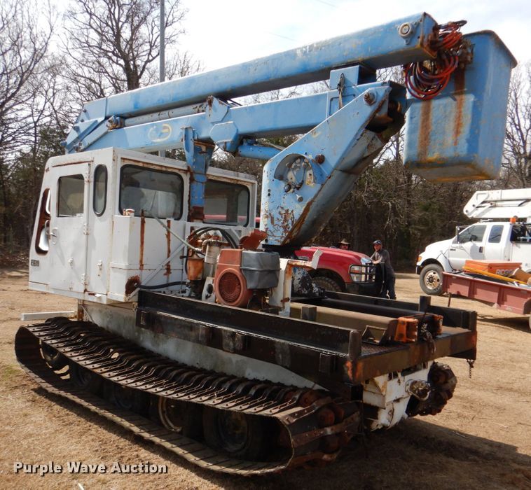 image for item JS9668 Flextrac Nodwell FN20  track carrier with bucket