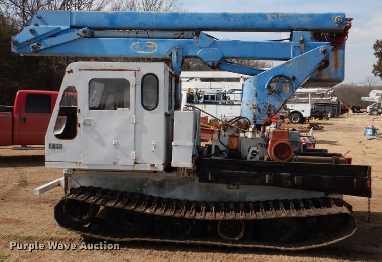 image for item JS9668 Flextrac Nodwell FN20  track carrier with bucket