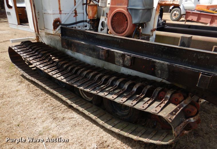 image for item JS9668 Flextrac Nodwell FN20  track carrier with bucket