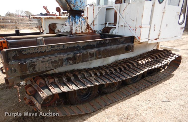 image for item JS9668 Flextrac Nodwell FN20  track carrier with bucket