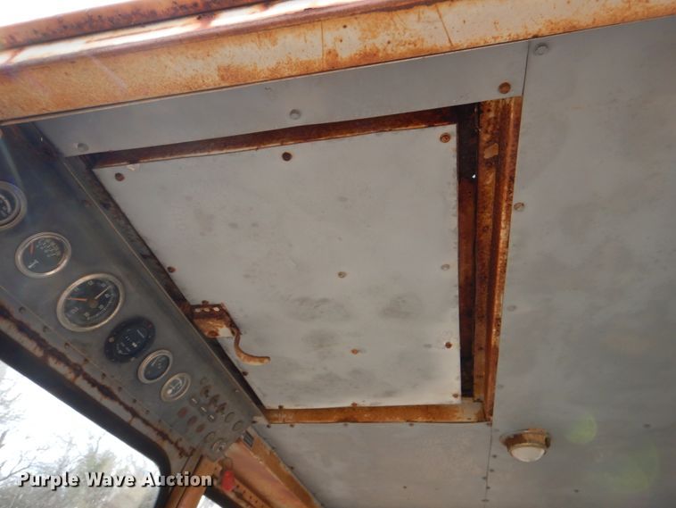 image for item JS9668 Flextrac Nodwell FN20  track carrier with bucket