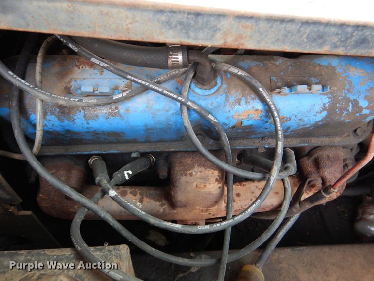 image for item JS9670 Bombardier MC74  track carrier with digger derrick