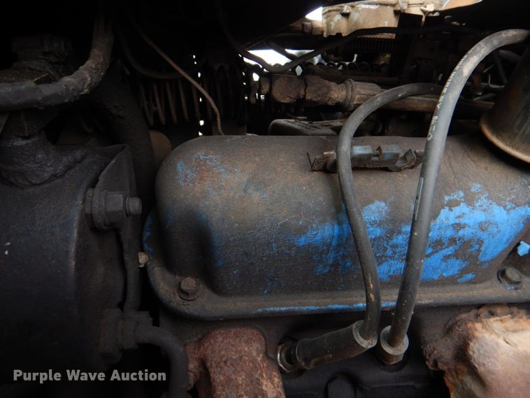 image for item JS9670 Bombardier MC74  track carrier with digger derrick