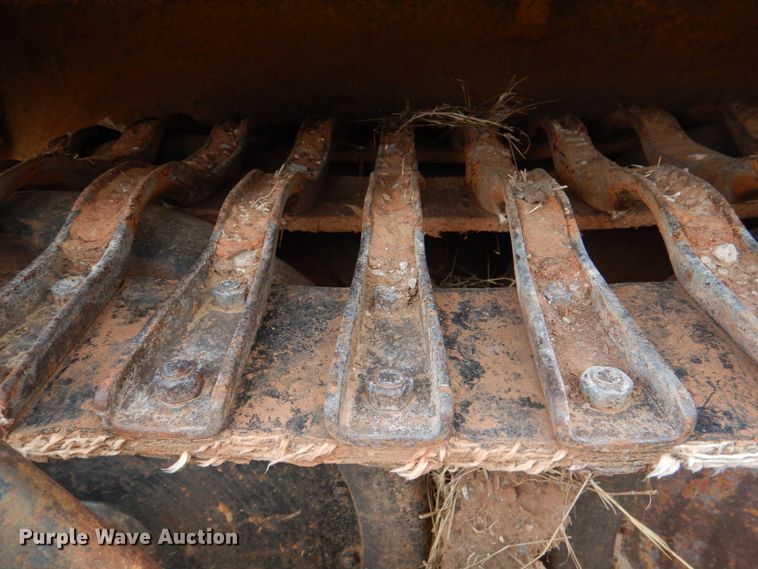 image for item JS9670 Bombardier MC74  track carrier with digger derrick