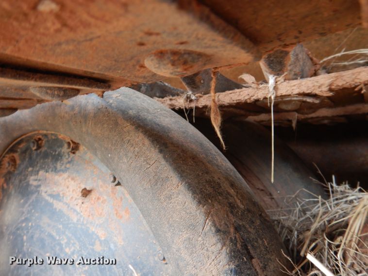 image for item JS9670 Bombardier MC74  track carrier with digger derrick
