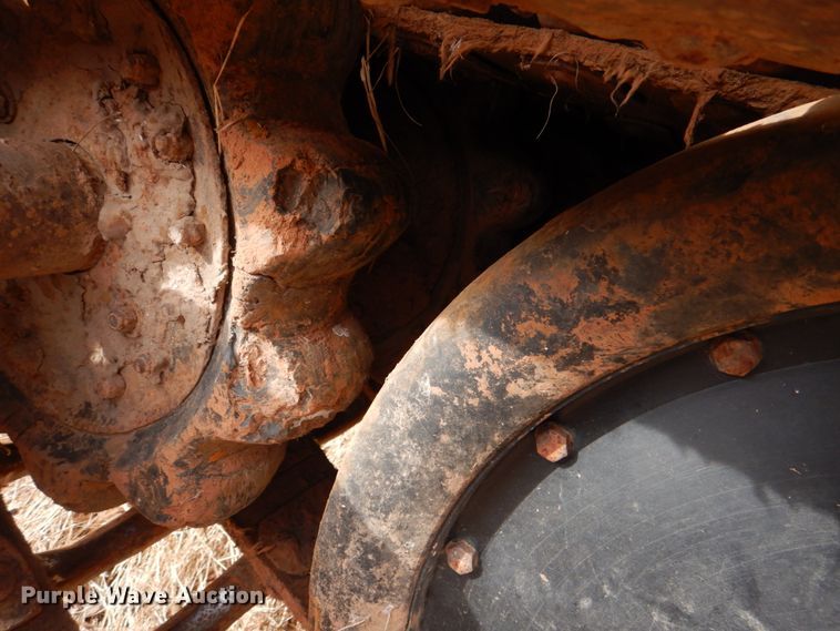 image for item JS9670 Bombardier MC74  track carrier with digger derrick