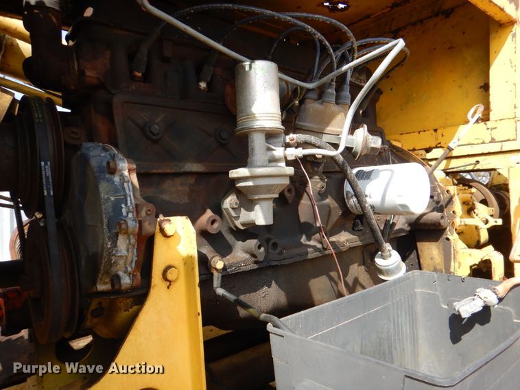 image for item JS9671 1990 International 4800  digger derrick truck