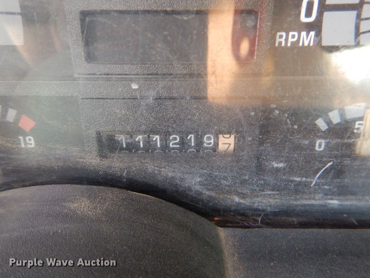 image for item JS9672 1995 Chevrolet Kodiak  bucket truck