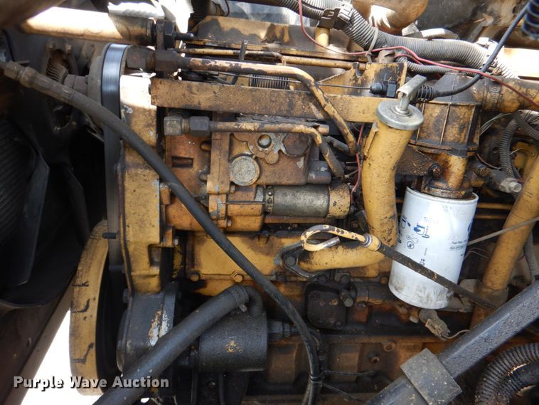 image for item JS9672 1995 Chevrolet Kodiak  bucket truck