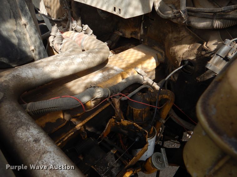 image for item JS9672 1995 Chevrolet Kodiak  bucket truck