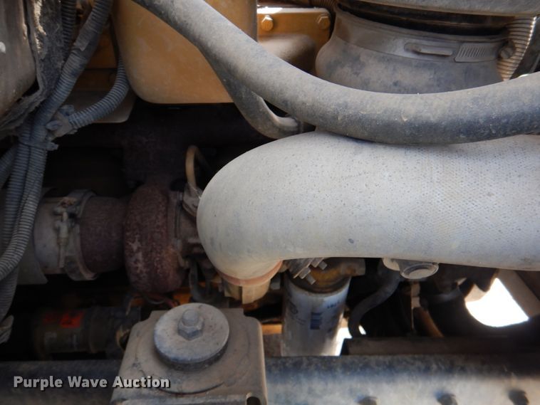 image for item JS9672 1995 Chevrolet Kodiak  bucket truck