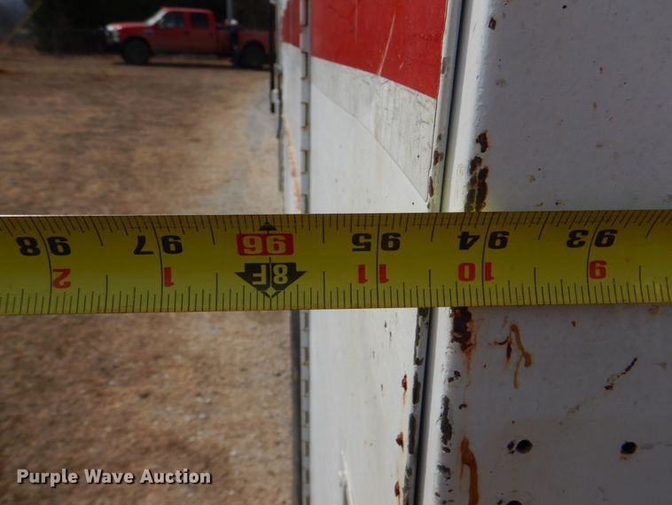 image for item JS9672 1995 Chevrolet Kodiak  bucket truck