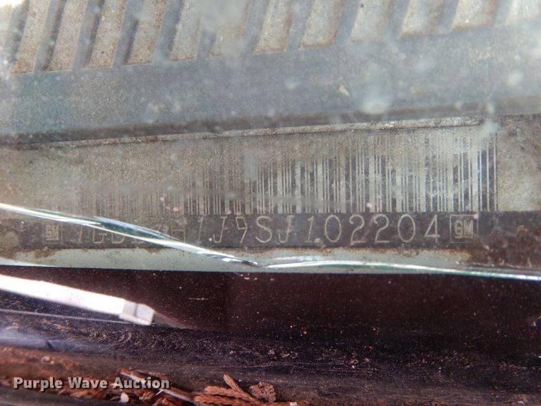 image for item JS9672 1995 Chevrolet Kodiak  bucket truck