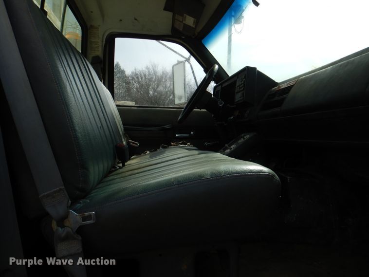 image for item JS9674 1994 GMC TopKick C6500  digger derrick truck